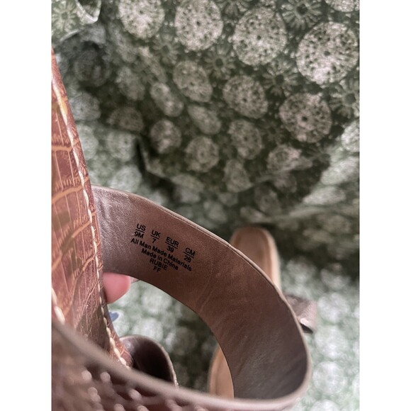 Sam Edelman Womens 9 M Gold Snake Print Slip On Wedge Slides Sandals - Picture 4 of 6